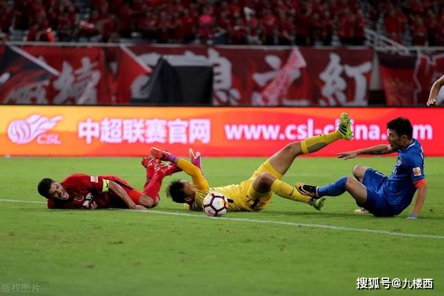 那不勒斯1因素致欧冠乏力 数据示巴萨全身而退